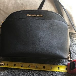 Black MIchael kors bag